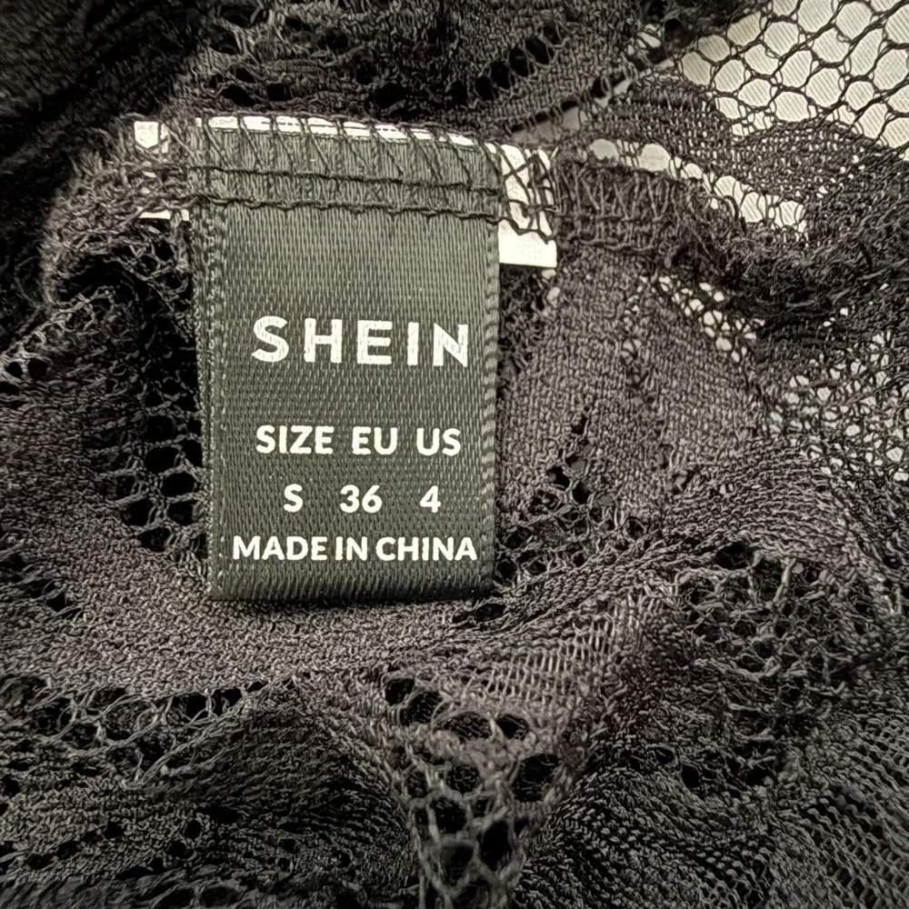 SHEIN Black Floral Lace Mock Neck Crop Top Sheer Long Sleeve Eyelash Trim Small